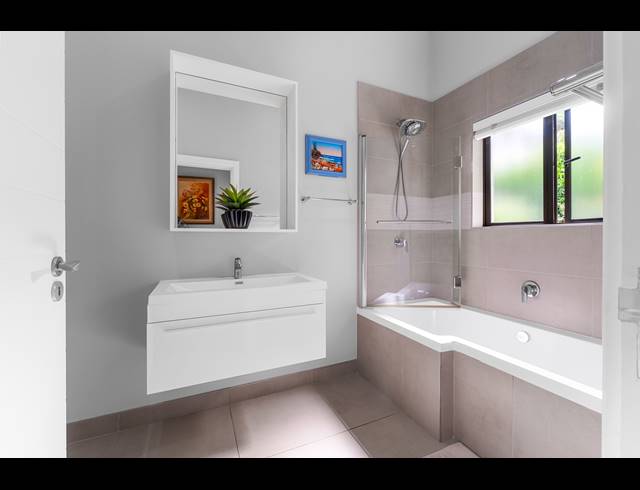 3 BEDROOM HOUSE FOR SALE IN BALLITO CENTRAL